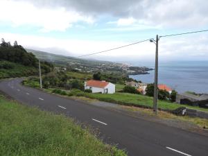 Maison de vacances Ninho do Milhafre Estrada Regional 9940-312 São Roque do Pico Açores