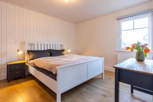 Nordische Lodge mit Hafenblick