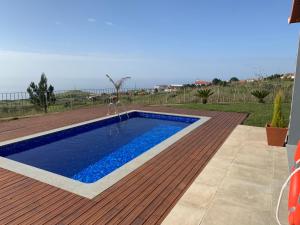 north&south views calheta