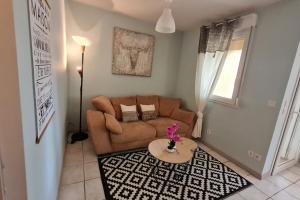 Noyer holiday home in residence with swimming pool