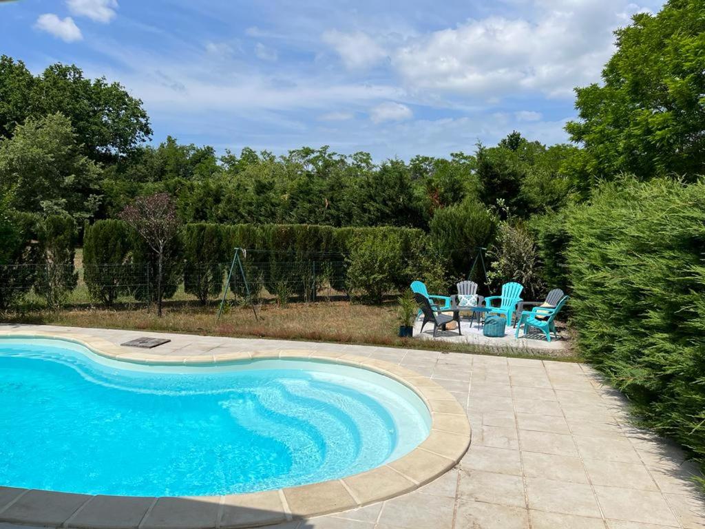Maison de vacances Océan à 10 mn, maison avec piscine, bar et babyfoot 54 Lotissement de la Ribeyre 40200 Saint-Paul-en-Born