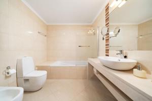 Ocean View Townhouse, Gated complex, Pool