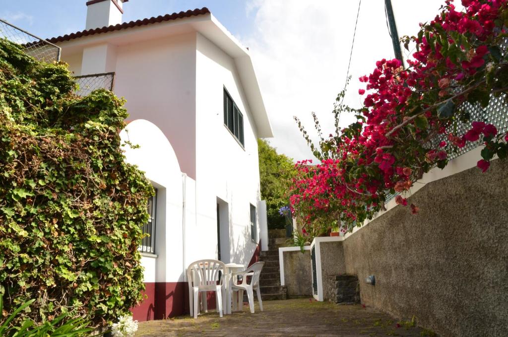 One bedroom house with enclosed garden and wifi at Porto da Cruz Rua Doutor Semiåo Sousa E Freitas 5 Madeira, 9225-020 Porto da Cruz