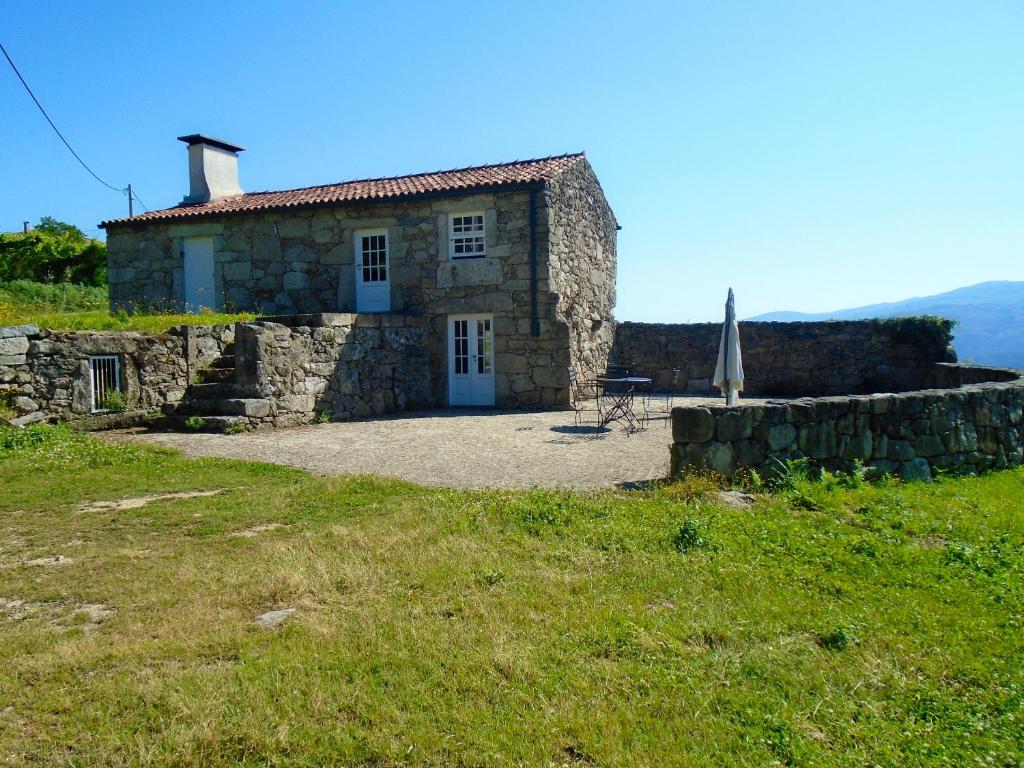 Maison de vacances One bedroom house with furnished garden at Andeviso Arcos de Valdevez Andevizo 4970-135 Viana do Castelo 4970-135 Arcos de Valdevez