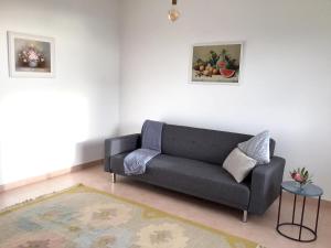 One bedroom house with sea view furnished garden and wifi at Ponta do pargo