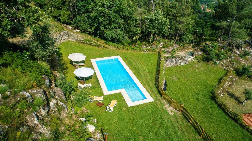 One bedroom house with shared pool enclosed garden and wifi at Vilar de Ferreiros 4880-302 Vilar de Ferreiros