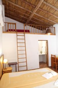 One bedroom house with shared pool furnished terrace and wifi at Castro Marim