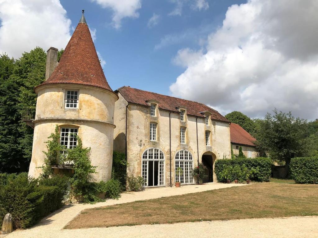 Maison de vacances Orangerie du chateau de Quemigny sur Seine 1 Rue de l'Église 21510 Quemigny-sur-Seine