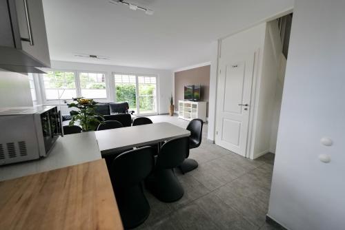 OstseeLagune Zingst, exklusive DHH, Sauna, Kamin, WLAN, Garten mit Südterrasse