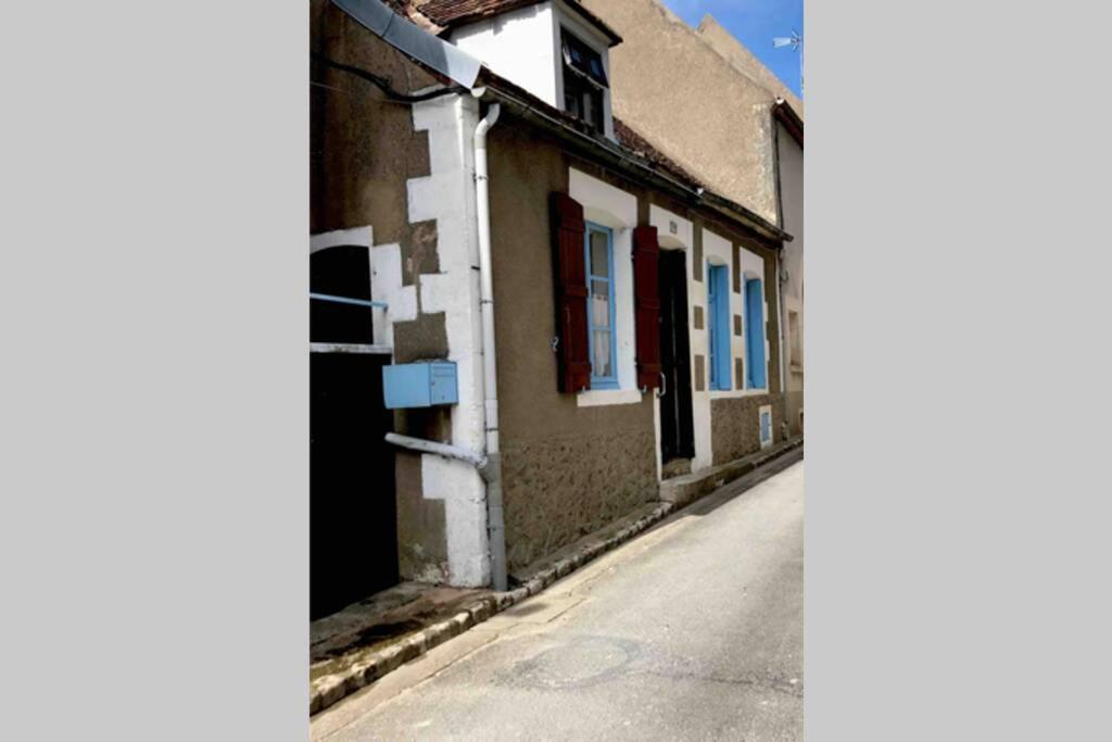 Our home in the medieval village of Sancerre 45 Rue Basse des Remparts, 18300 Sancerre