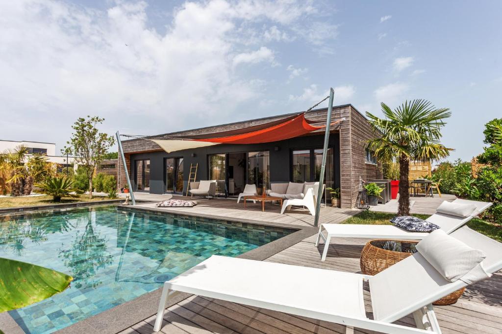 Paradis - Piscine Privée 12 rue de la Vallée aux Moines, 22100 Dinan