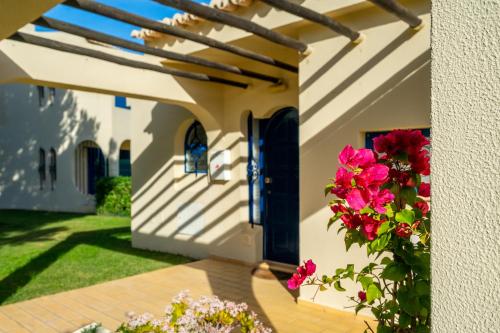 PARAISO DE ALVOR - A true paradise in an amazing nature place with direct access to the pool - Peace and relax - next to Alvor Village and the beach