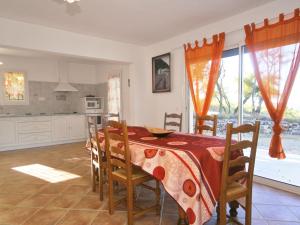 Pastoral Holiday Home with Terrace Garden Barbecue Garage