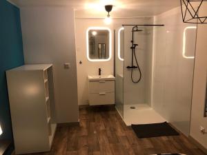 PAUSE NATURE Maison avec SPA PRIVATIF et JARDIN