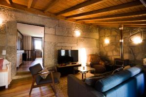 Maison de vacances Pedra Bela - Cozy House w/ Private Jacuzzi @ Geres Lugar do Pardieiro 69 4840-130 Terras de Bouro Région Nord