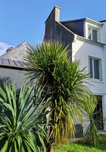 PENINSULAR HOUSE
