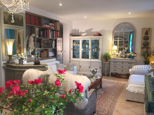 Penthouse avec Jacuzzi vue mer entre MONACO et Frontière Italienne