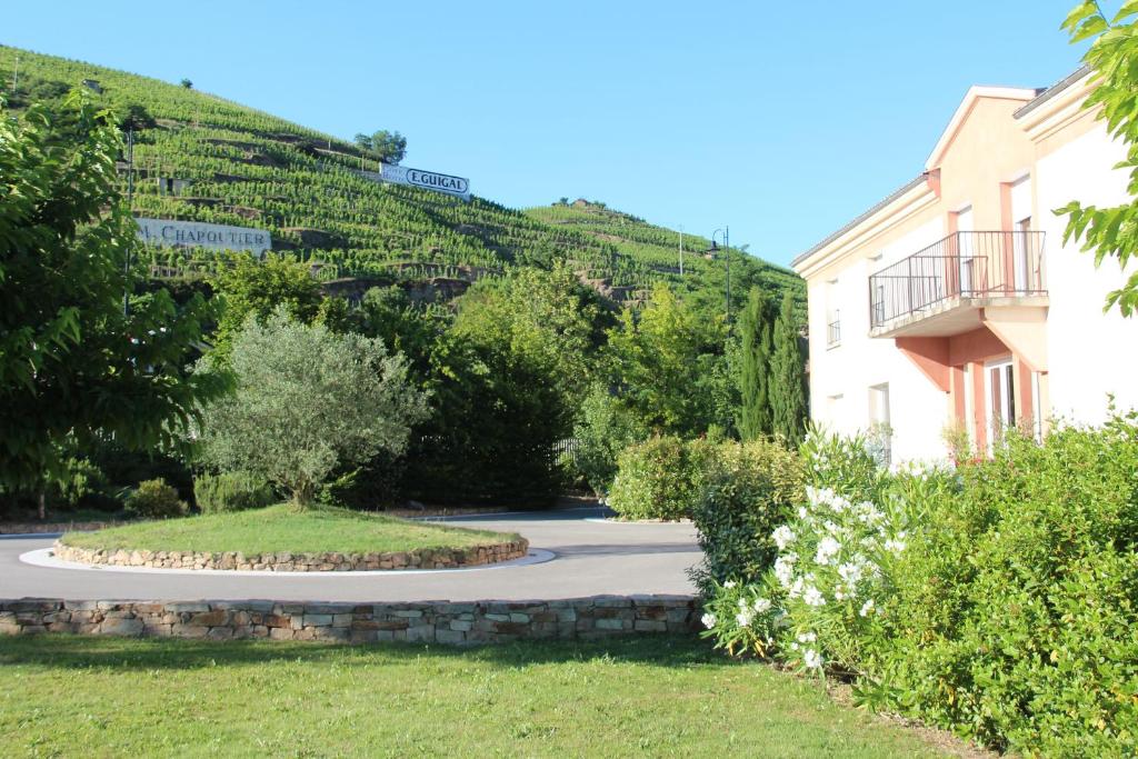 Périgordian Cottage, large swimming pool, BBQ 24200 Le Clos d\'Allas
