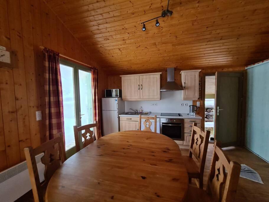 Petit chalet au cœur du Jura 221 Rue des Replats, 39400 Bellefontaine