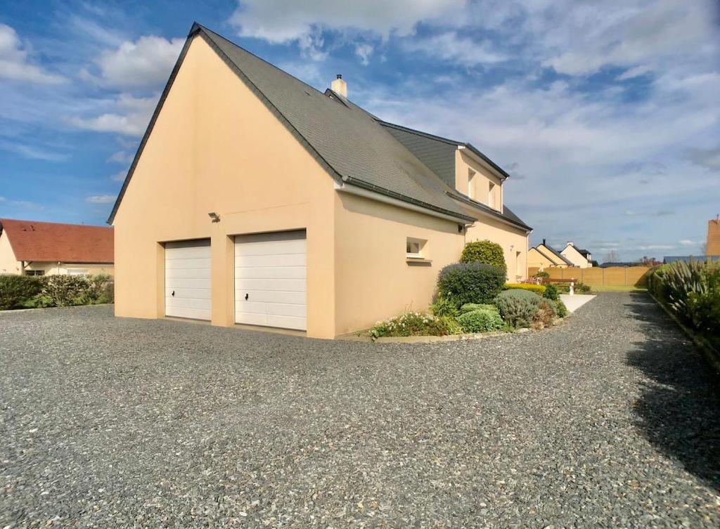 Petit maison chaleureuse jardin privatif/piscine