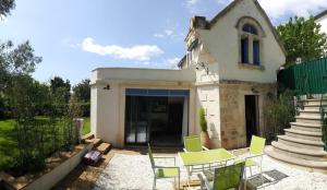 Maison de vacances Petit maison chaleureuse jardin privatif/piscine 11 Avenue de Clermont 34230 Plaissan Languedoc-Roussillon