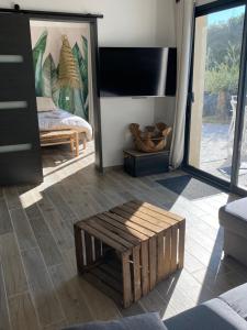 Maison de vacances Petit nid douillet en Luberon avec spa 297 chemin de Sarlin 84240 Ansouis Provence-Alpes-Côte d\'Azur