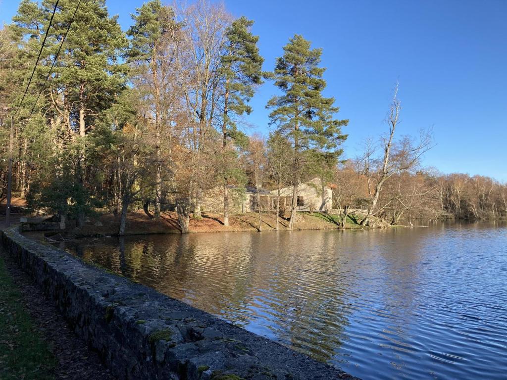 Petit Paradis au coeur du Morvan Route de Pontarnaux - Huis des Meuniers, 58230 Dun-les-Places