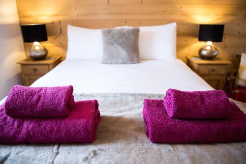 'Petite Ferme Les Bouts' Apt, sleeps 6, Nr Morzine