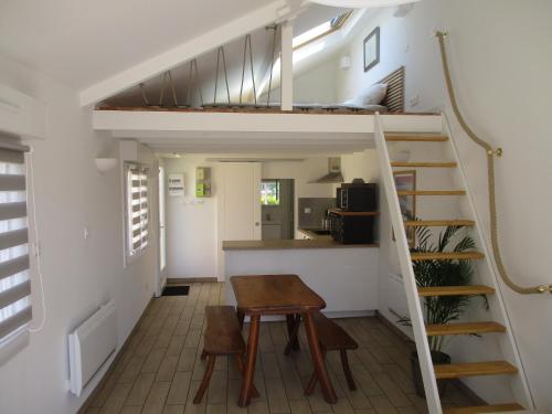 Petite maison à deux pas du centre et des plages