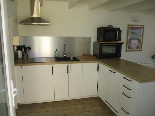 Petite maison à deux pas du centre et des plages