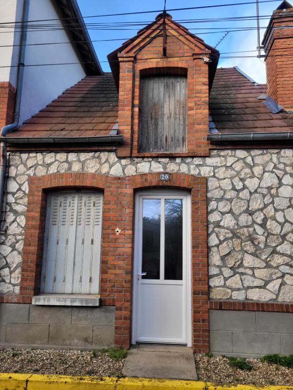 Petite Maison à Salbris 20 Rue de Gascogne, 41300 Salbris