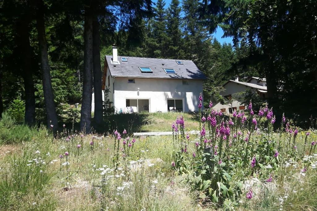 Maison de vacances PETITE MAISON AU CALME AVEC VUE MAGNIFIQUE ! Le Pin 43400 Le Chambon-sur-Lignon