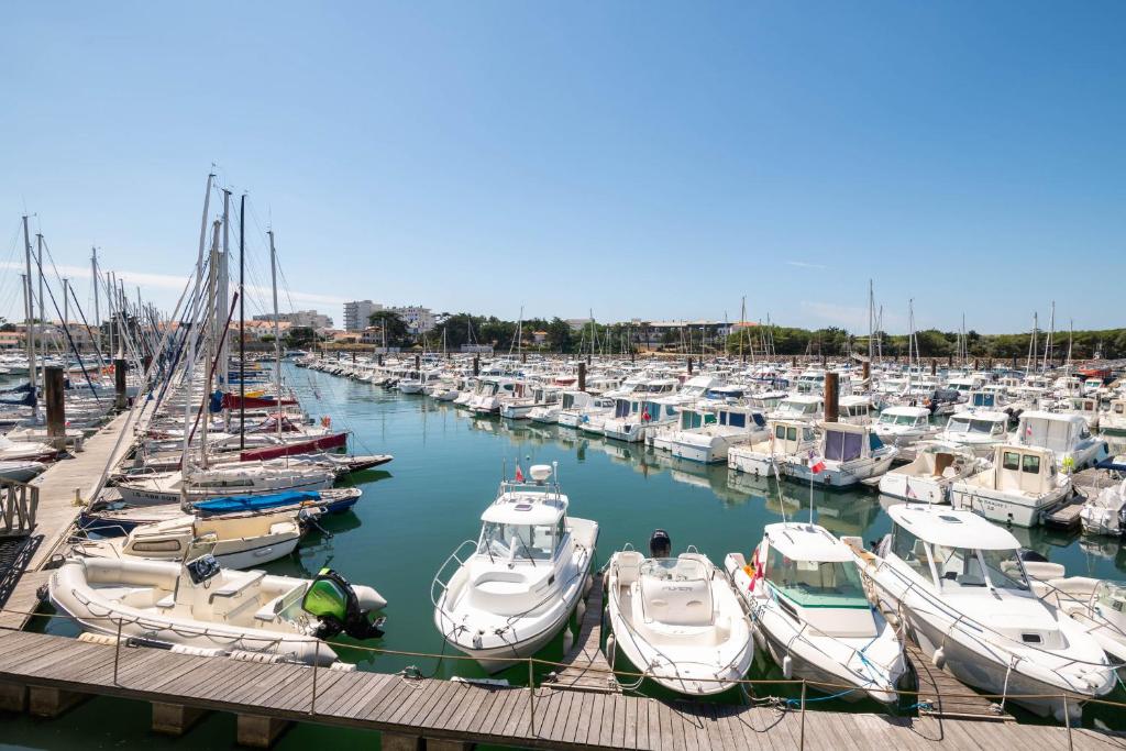Petite maison au coeur de ville proche du Port Du Château, 22, 85800 Saint-Gilles-Croix-de-Vie