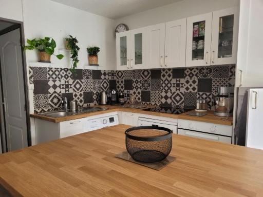 Petite maison au coeur du village