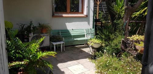 Petite maison avec jardin