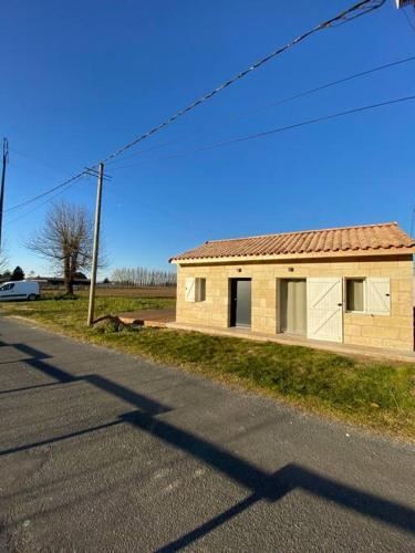 Petite maison bord de Dordogne
