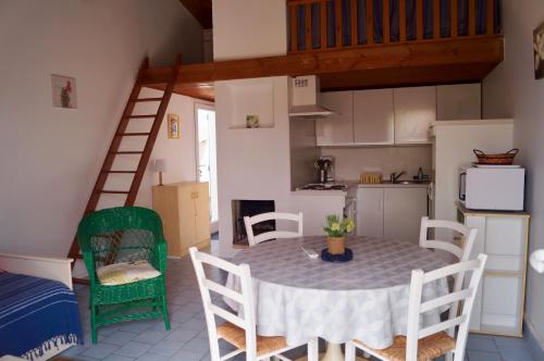 Petite maison Bretignollaise pour des vacances reposantes au bord de mer