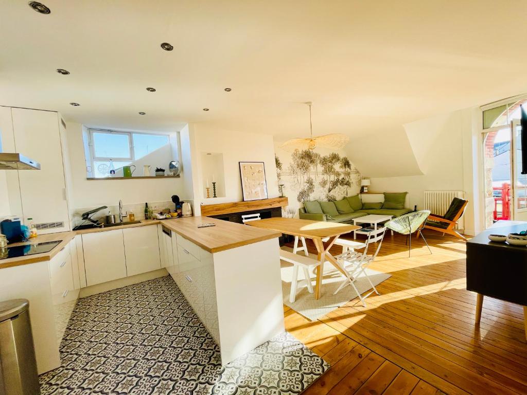 Petite Maison Chalet à 100 m de la petite mer de Gâvres