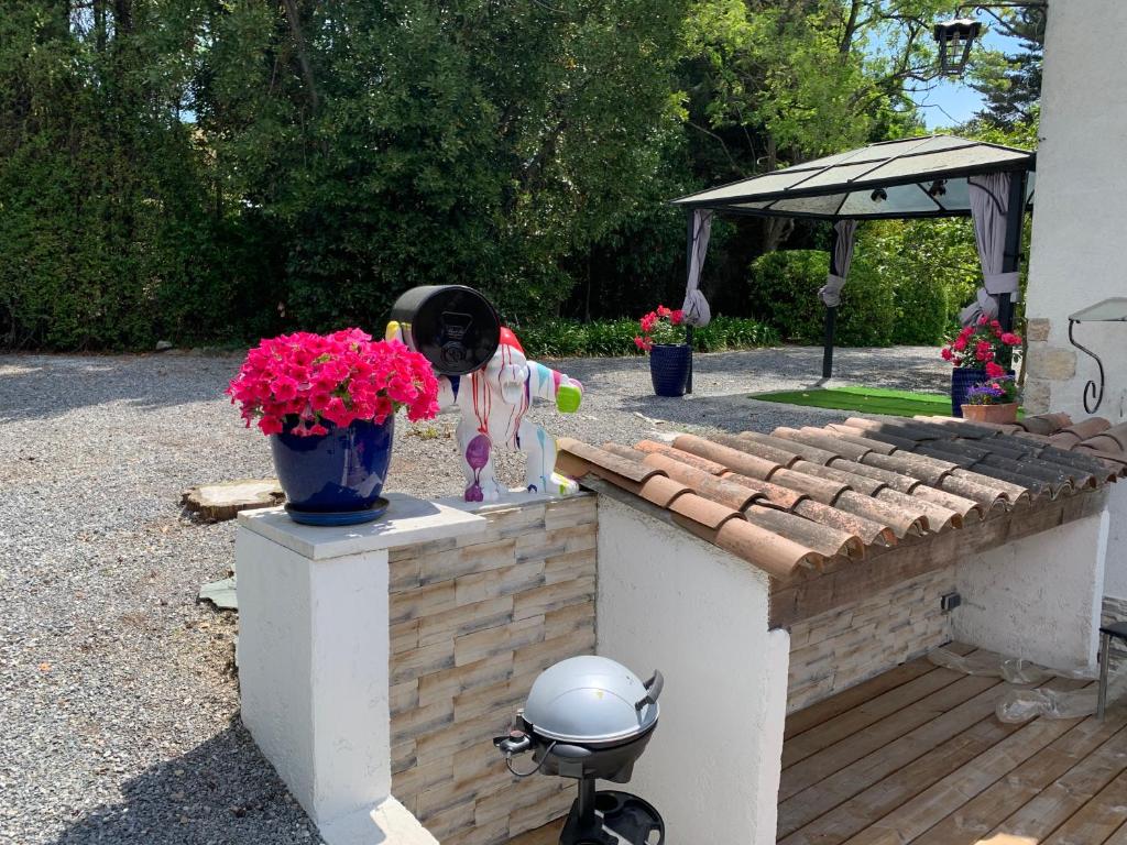 Petite maison chaleureuse dans un cadre bucolique