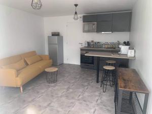 Petite maison charmante entre terre et mer Parking gratuit