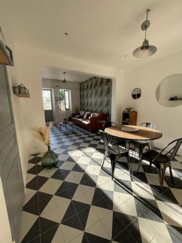 Petite maison de charme dans un domaine
