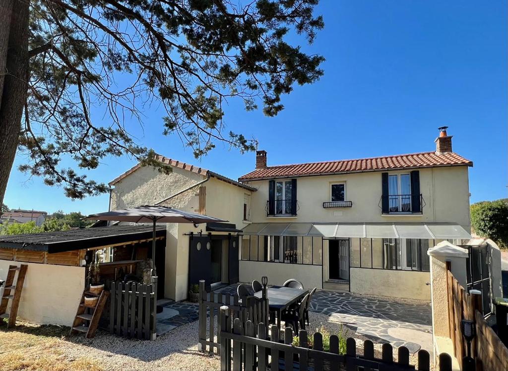 Petite maison de village 3 Rue Philippe Chasteigner, 79100 Saint-Jean-de-Thouars