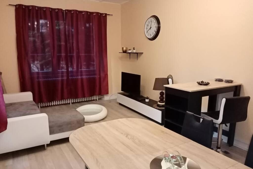 Petite maison en pierre 20167 Afa