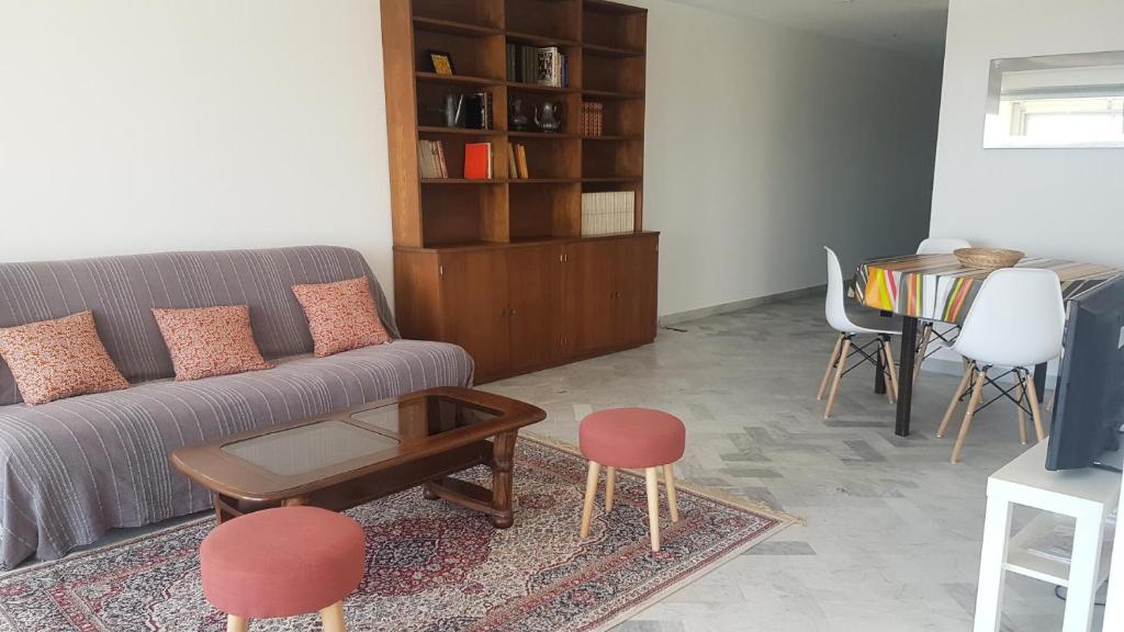 Petite maison, quartier calme.