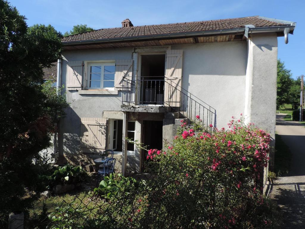 Maison de vacances Petite maison rustique 14 Rue de l'École 39300 Saint-Germain-en-Montagne