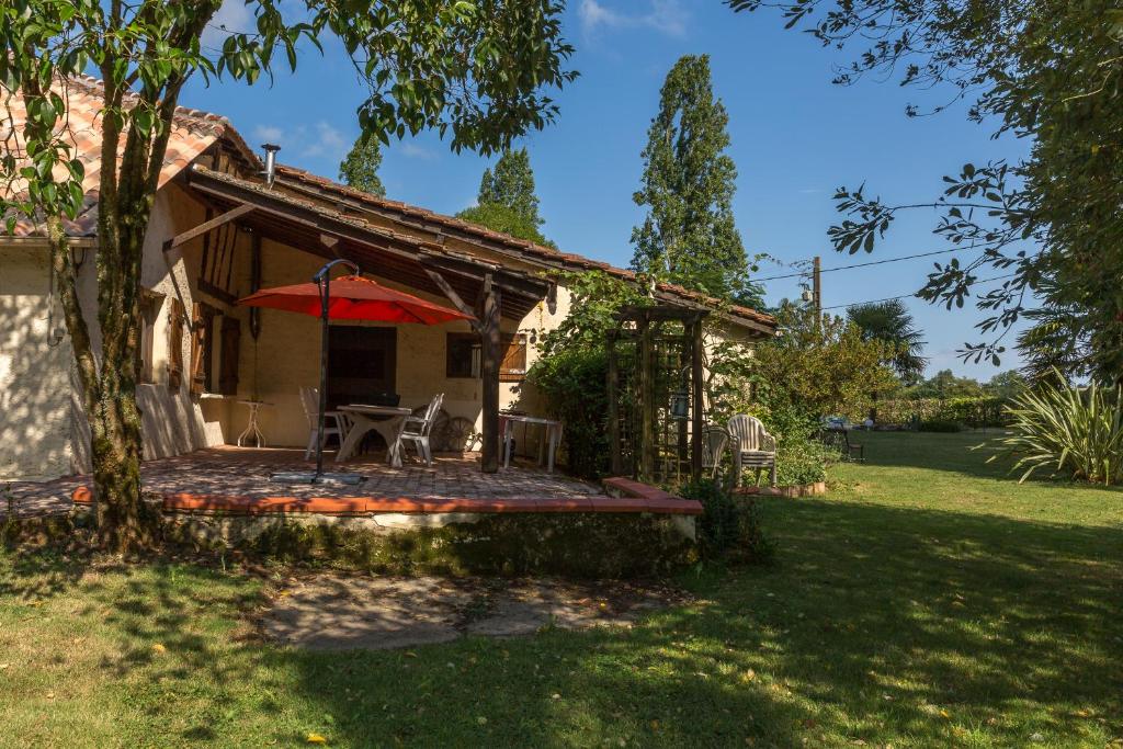 Maison de vacances Peyrouteau, gîte bucolique. Peyrouteau 32190 Dému