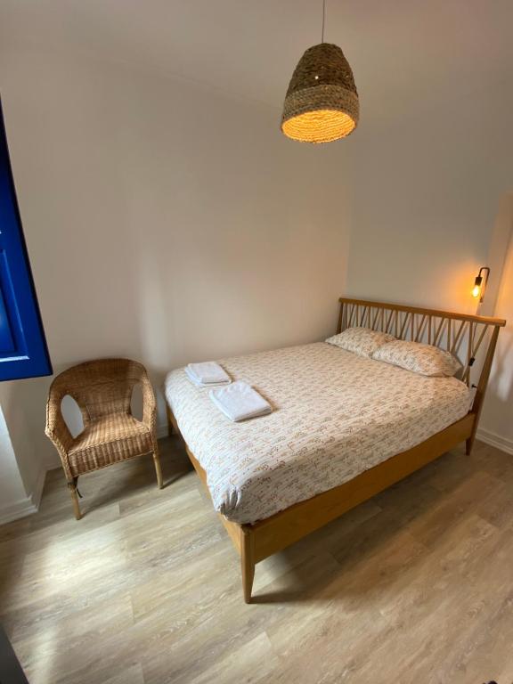 Pine & Apple Sintra Beach House 3 Rua Alfredo Keil, 2705-123 Colares