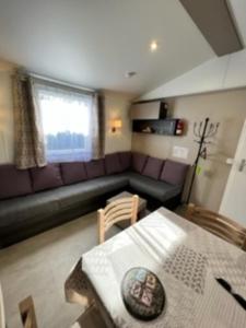 Pitch 484 Excellence range mobile home at Les Charmettes 4 without fun pass
