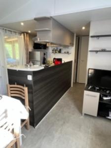 Pitch 484 Excellence range mobile home at Les Charmettes 4 without fun pass