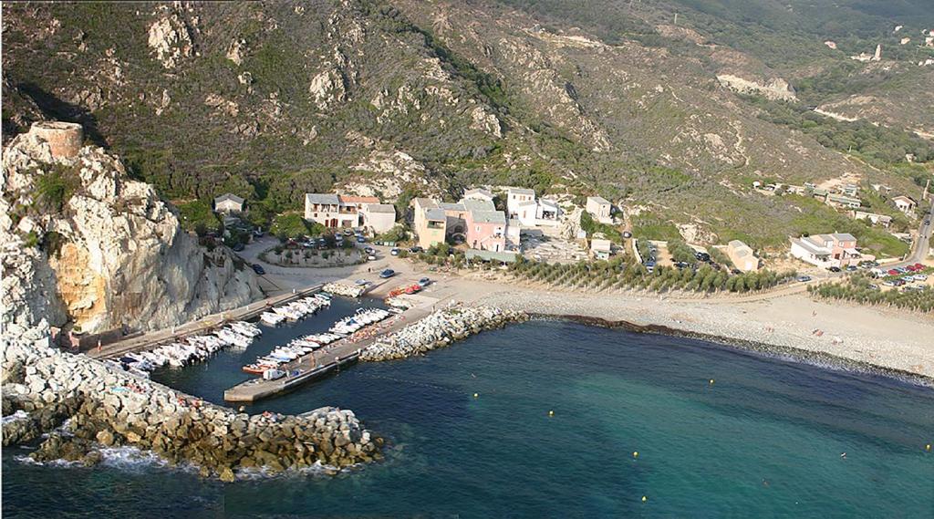 Plaisant villa with pool, close to the beach 33680 Le Porge